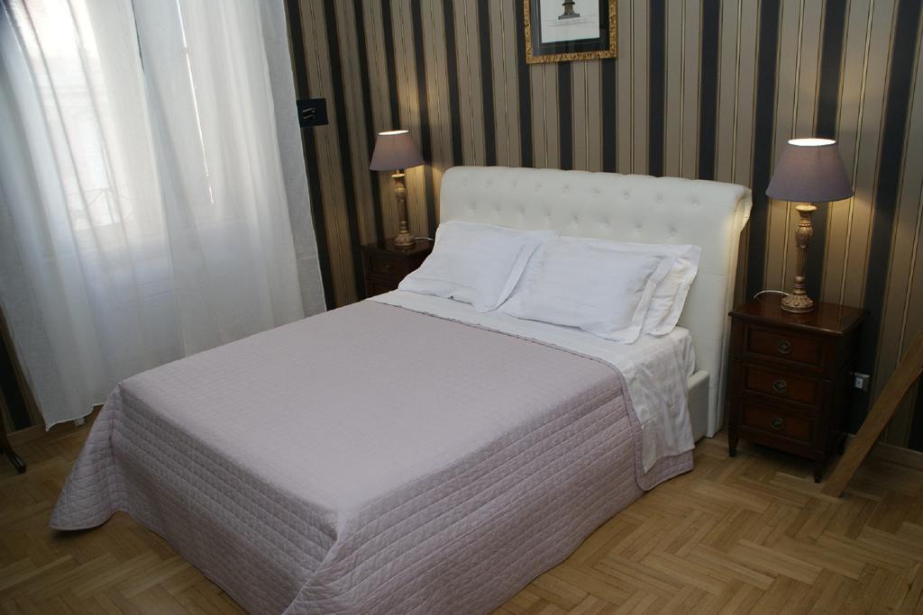 Landlord In Trastevere